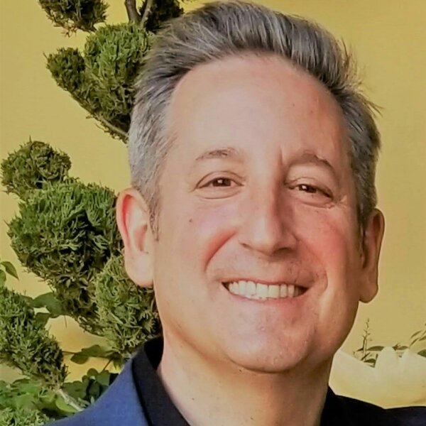 Fusing Art and Tech: MORF Gallery CEO Scott Birnbaum on Digital Paintings, NFTs and More - Ep. 160