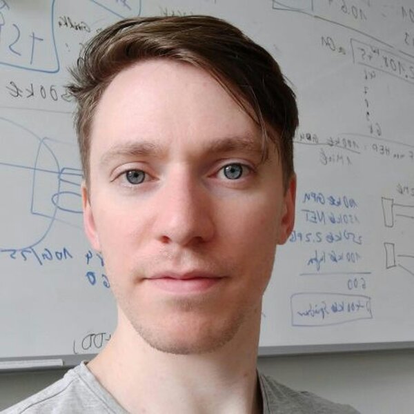 AI Researcher James Kahn Explains Deep Learning’s Collision Course with Particle Physics - Ep. 143