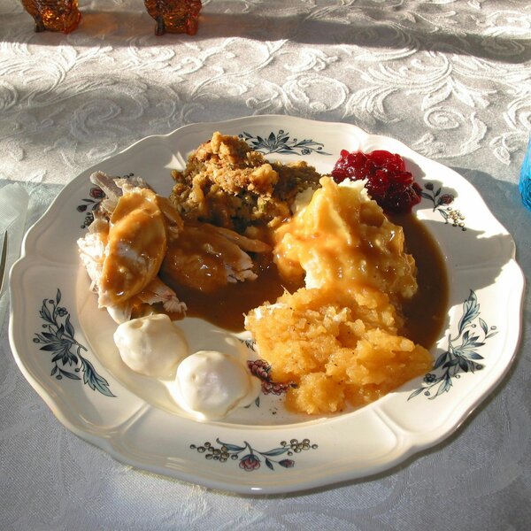 Ep. 42: AI Serves Up Feast of Recipes for Thanksgiving (and Beyond)